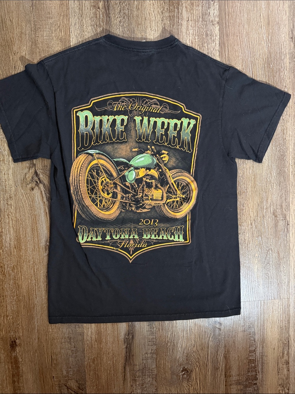 Men’s size medium nine week shirt